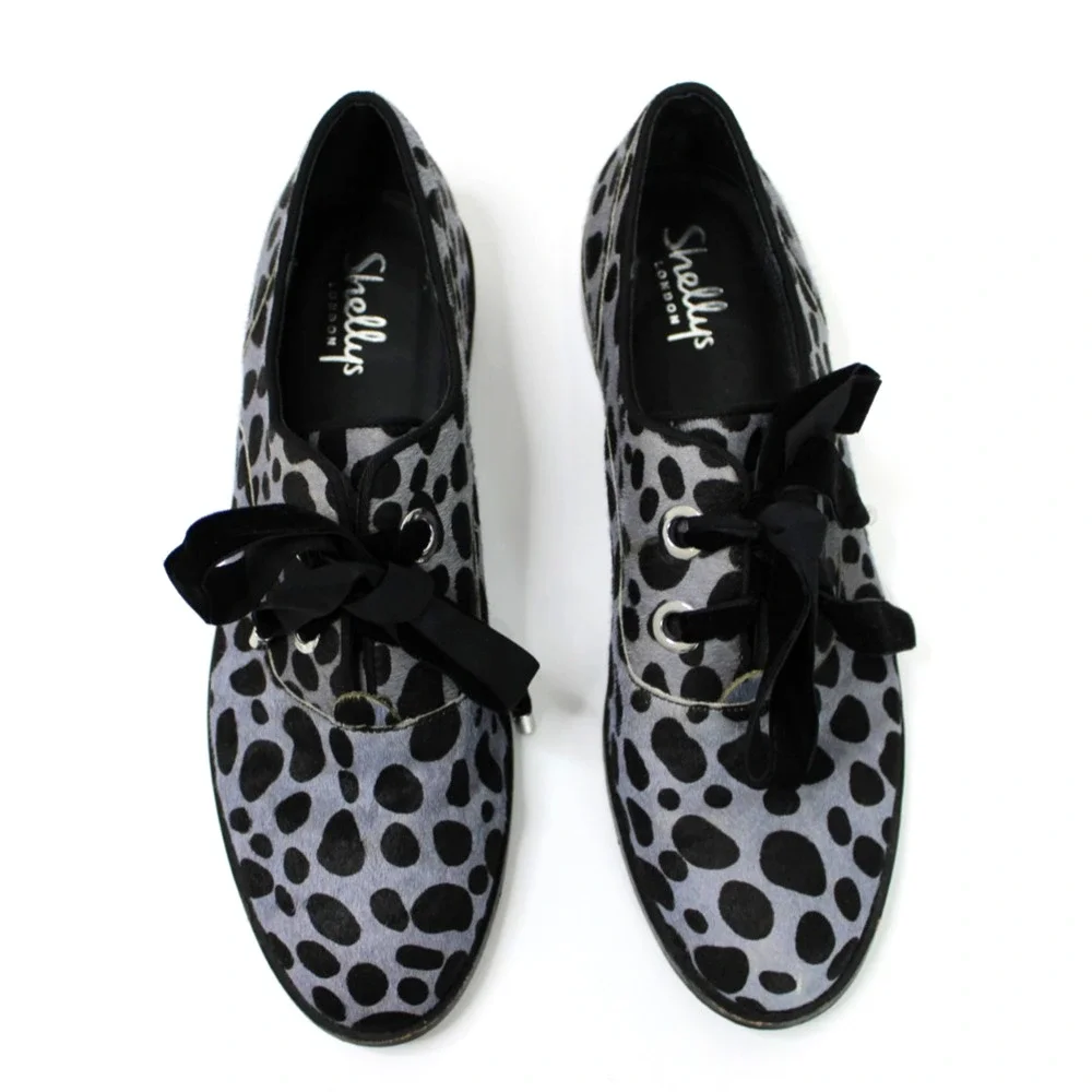 Shellys London Women's 39 8.5 Blue & Black Hair Fur Wingtip Oxford Shoes